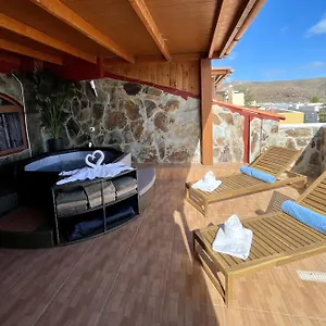 Chabela's Seaview Penthouse & , Lajita España